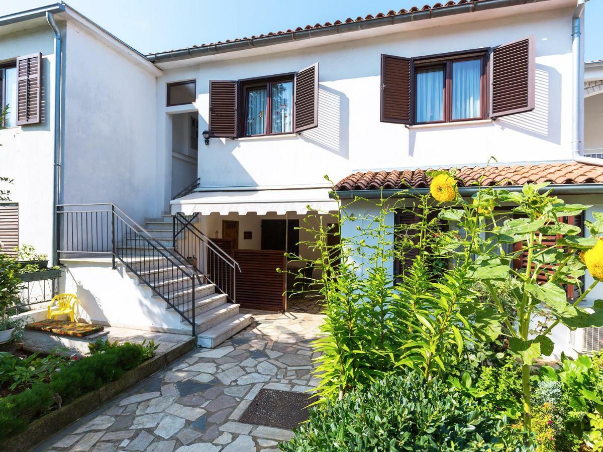 Apartments Nives Poreč Extérieur photo