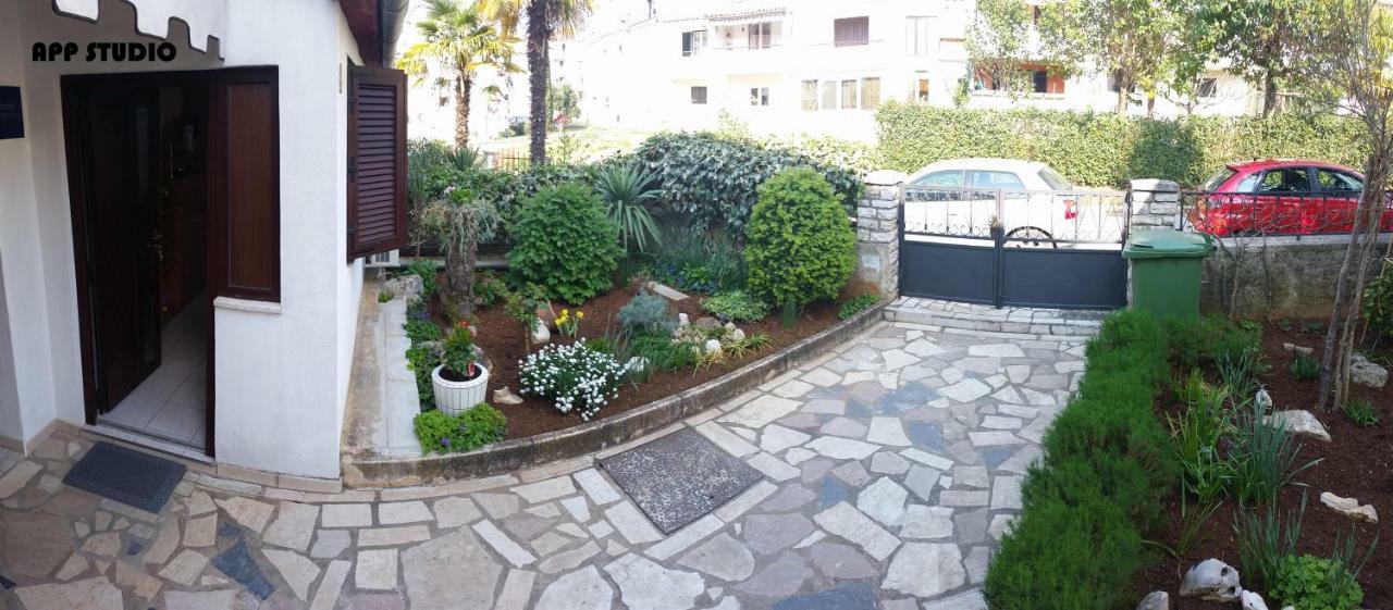 Apartments Nives Poreč Extérieur photo